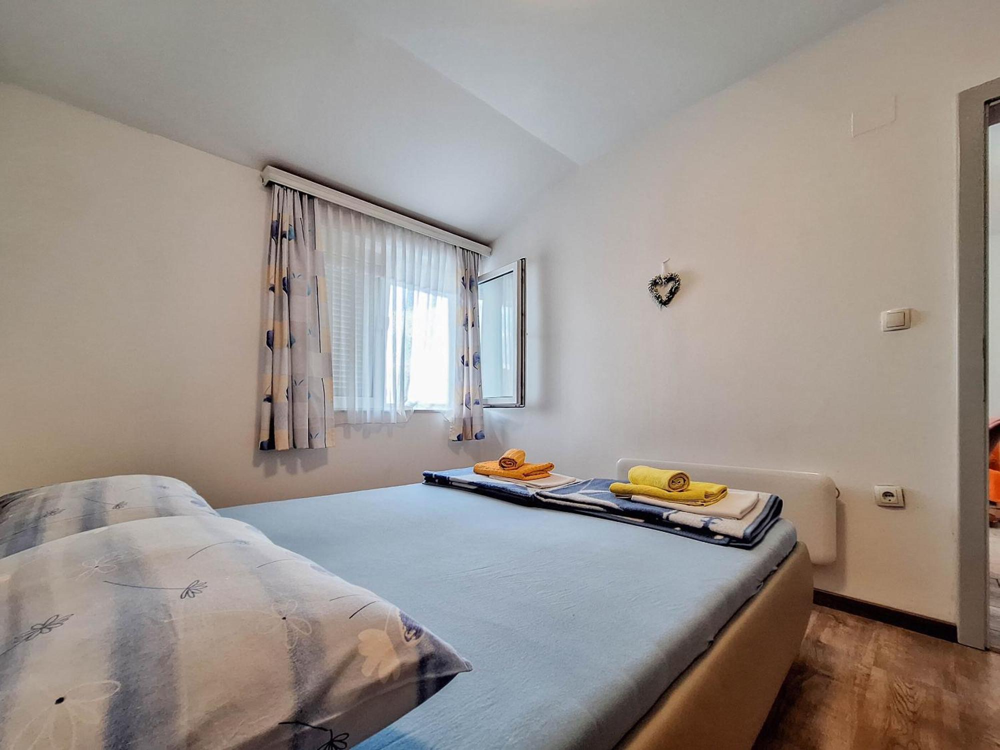 Apartments Frutis ヤドラニヴォ エクステリア 写真